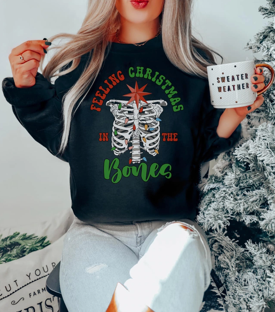 Feeling Christmas-Graphic Sweatshirt.